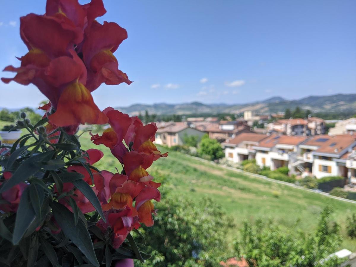 포르노보 디 타로 Nel Giardino Di Oz B&B 외부 사진