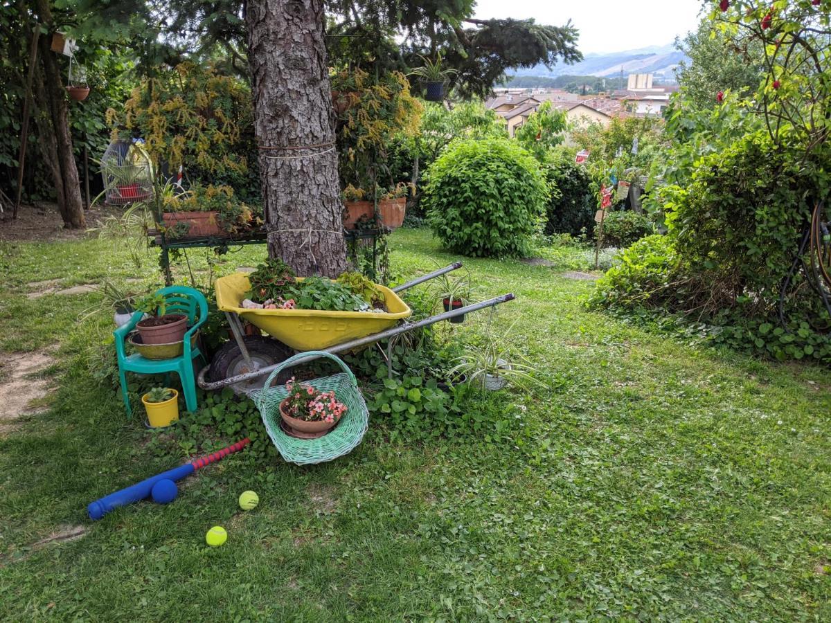 포르노보 디 타로 Nel Giardino Di Oz B&B 외부 사진