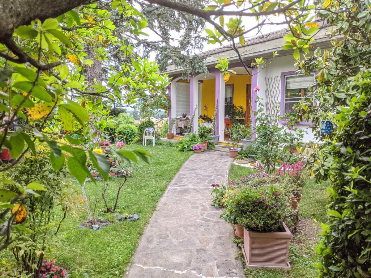 포르노보 디 타로 Nel Giardino Di Oz B&B 외부 사진